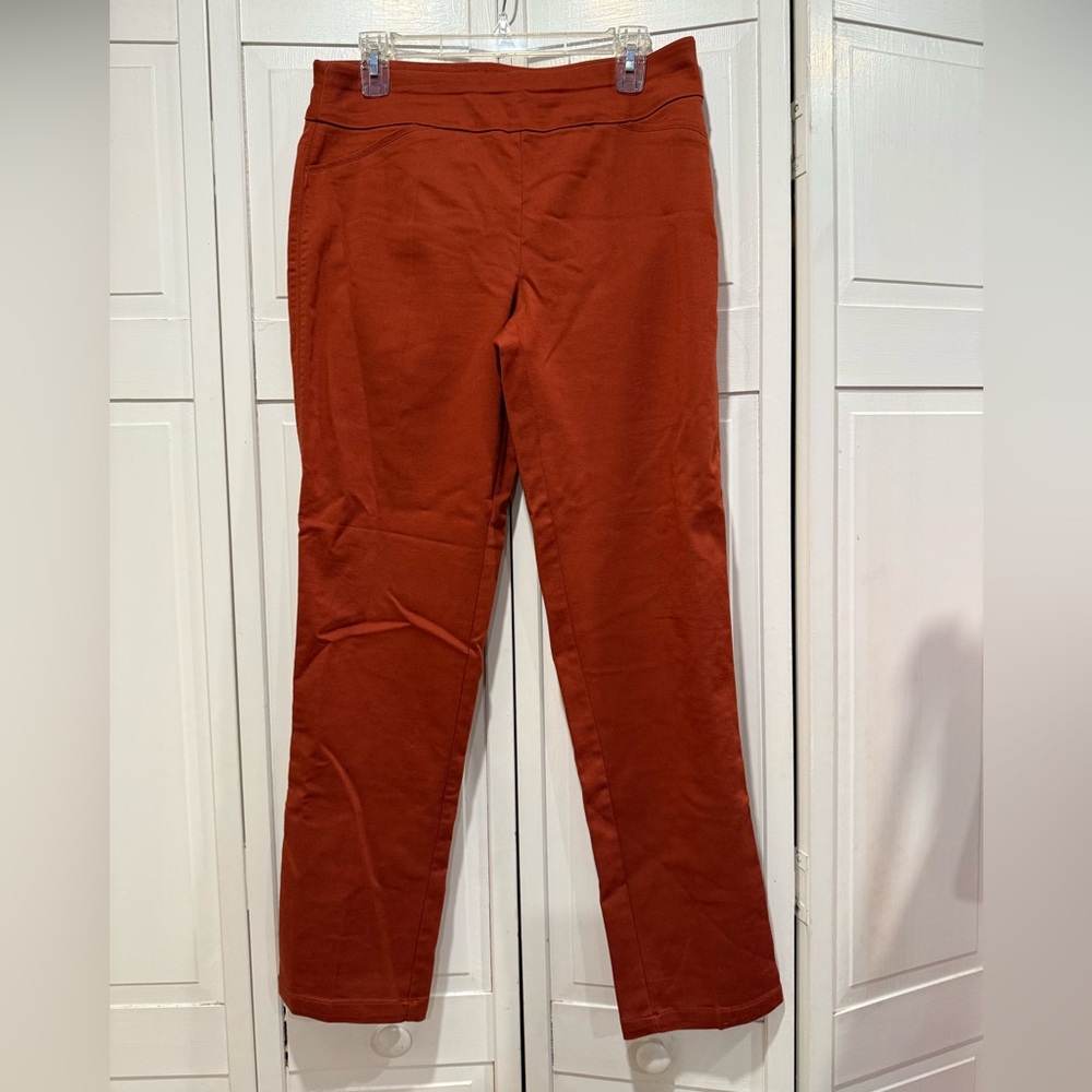 Croft and barrow pull on slacks size 10 NWOT
